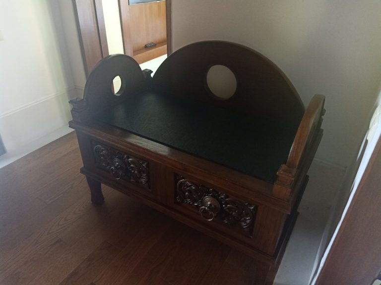 客室(荷物置き)