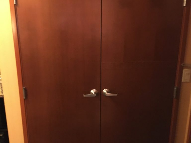 クローゼット閉じた状態