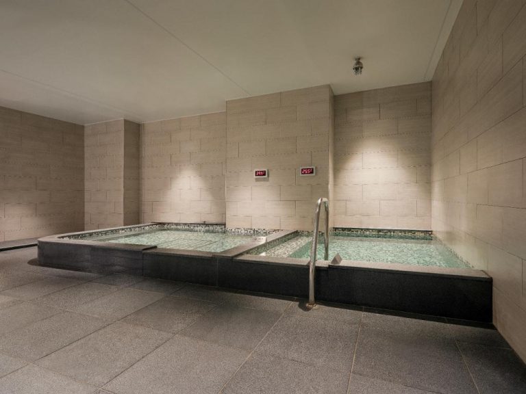 64ab4832ee9fcf95aecf3ff537f1fb6d