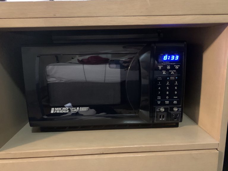 目の前にスーパーマーケットがあるので、買い出しをして温められるのは嬉しいです。