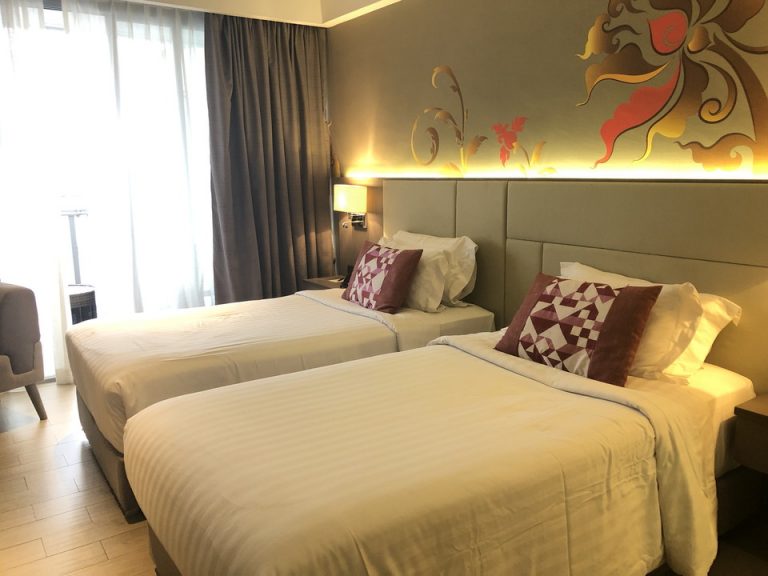 部屋はそこまで広くありませんが2人で過ごすには十分でした。