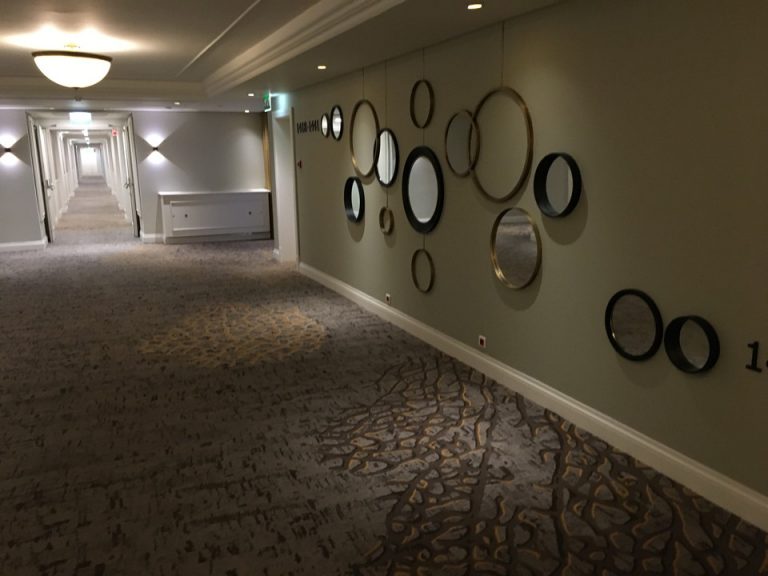 客室階廊下全体