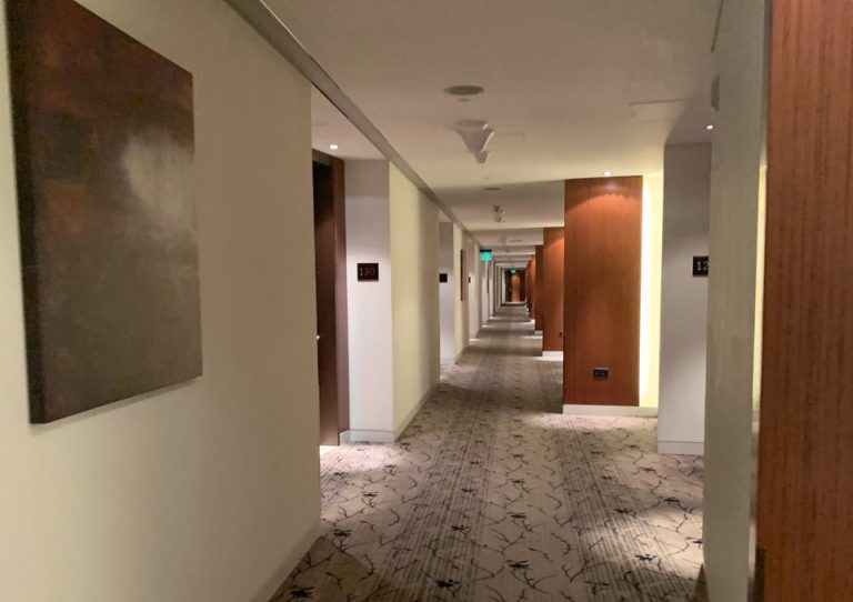 客室階廊下全体