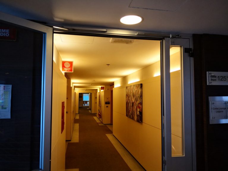 客室階廊下全体