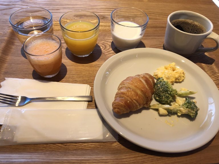 朝は食べない人ですみません