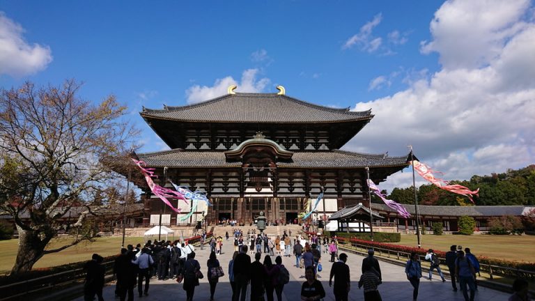 大乗寺史跡庭園より奈良ホテル1