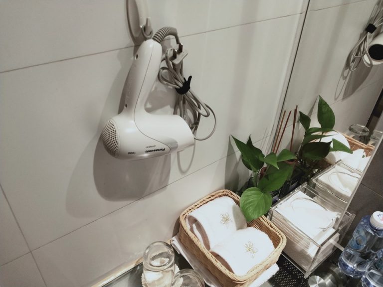 ドライヤー すこし風が弱い