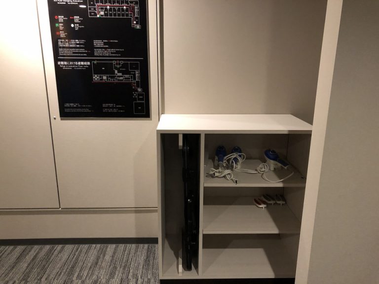 EVホール横アイロン