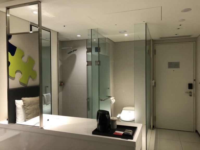 トイレとバスルームは別々