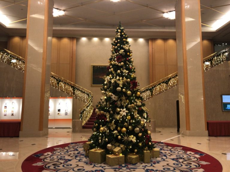 クリスマスツリー(ロビー階)