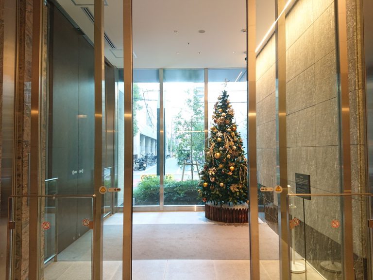 フロント内側から外