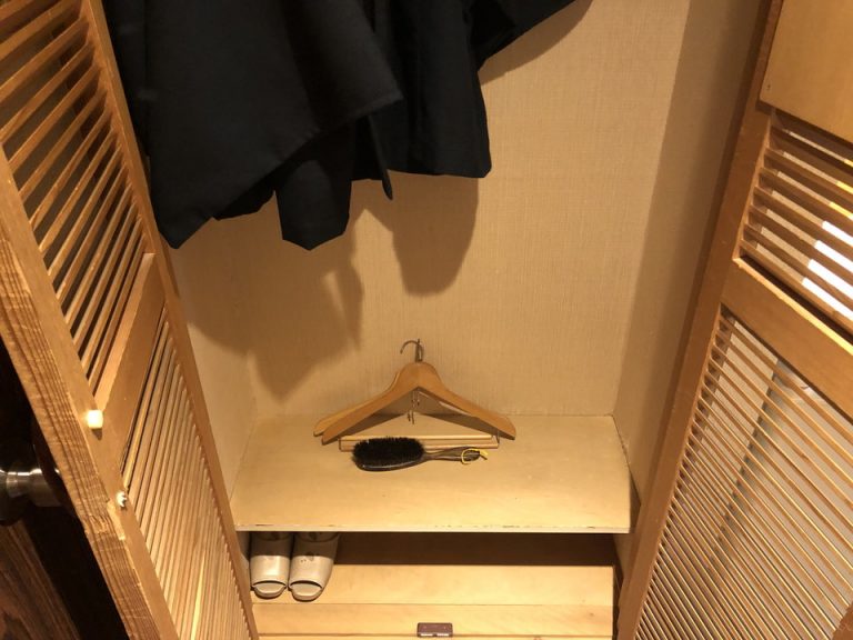 クローゼット開けた状態下部