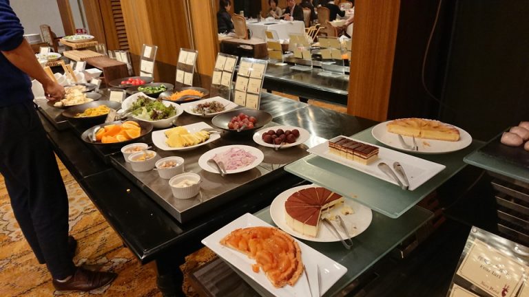 夕食ビュッフェ3