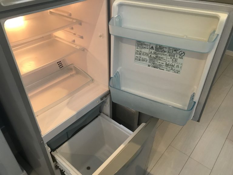 冷蔵庫内観