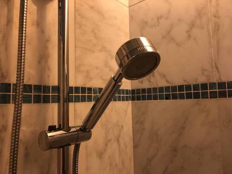 シャワーの水圧・湯量ともに問題ありません