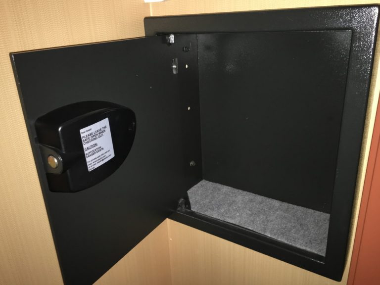 セーフティボックス開けた状態