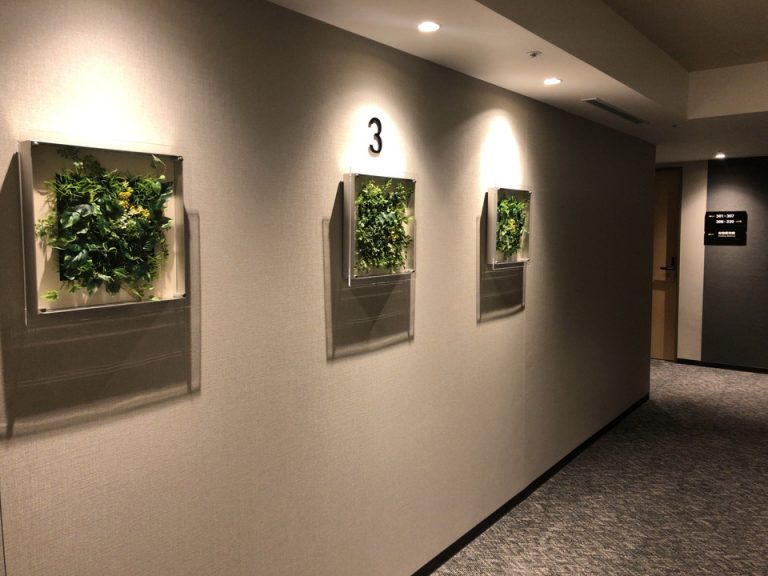 宿泊階EVホール(1)
