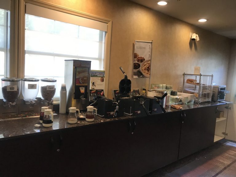 シリアルやワッフルメーカーなどもありました