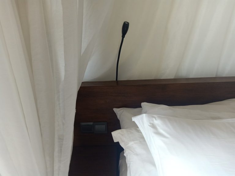 客室(ベッドライト)