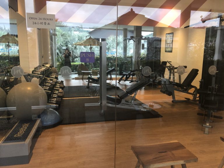 24時間あいてるジムがありました2