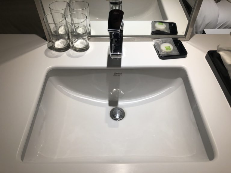 洗面台 タブの開け方が最初分からなかった