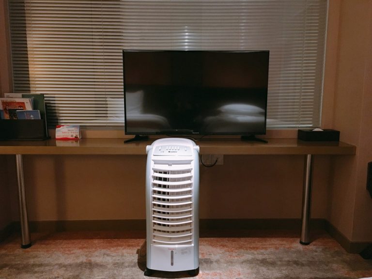 ベッドからテレビ