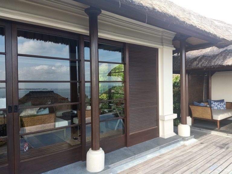 客室(テラスから)