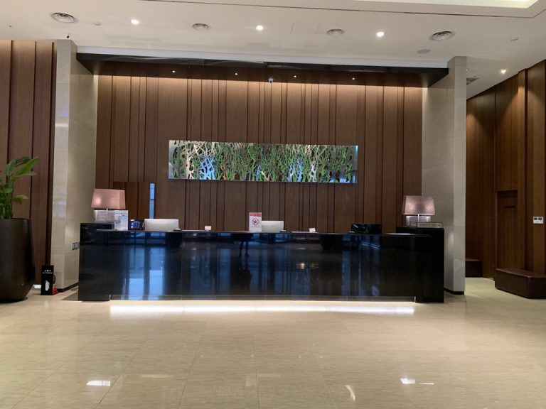 フロントカウンター