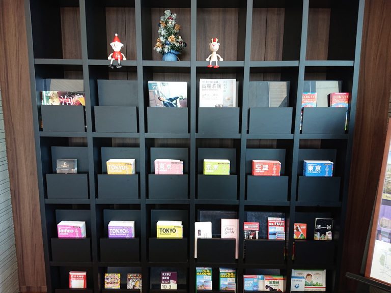 フロントにあった棚