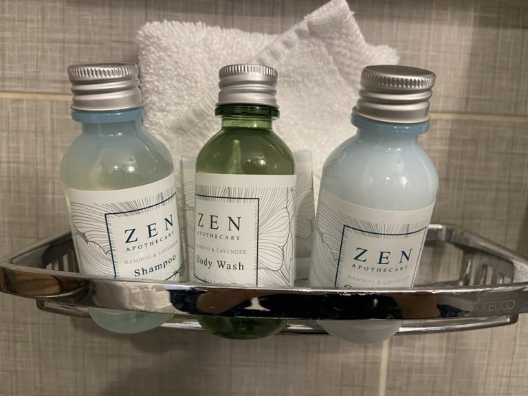 シャンプーボトル