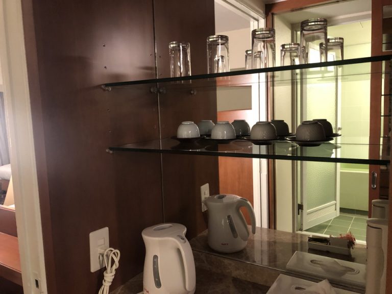 グラス・コップ