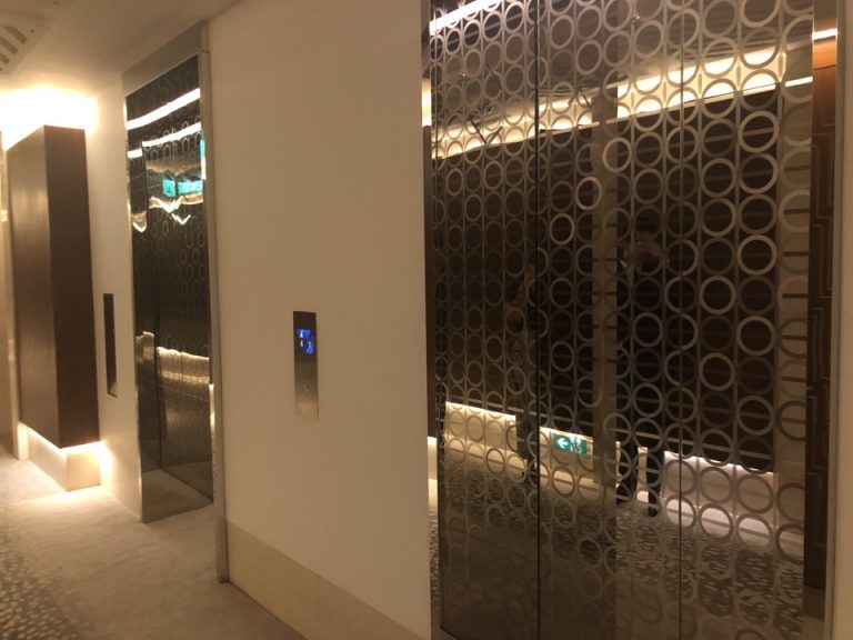 客室階エレベーター