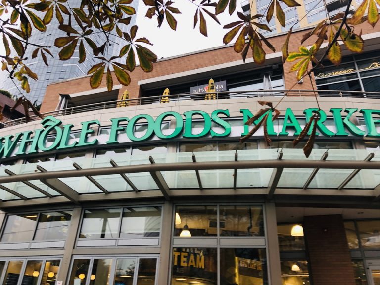 Whole foodsでは食料品から日用品までなんでも買えます
