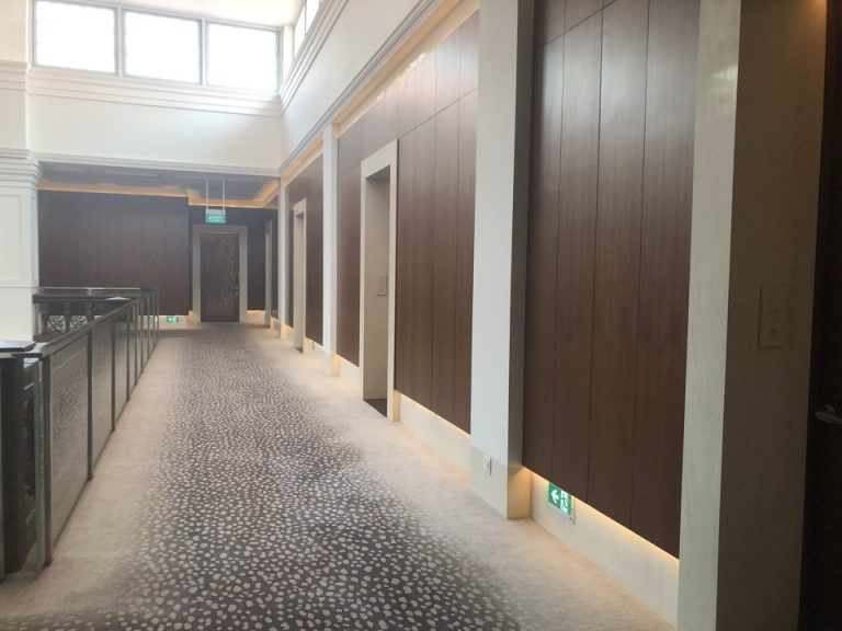 客室階廊下