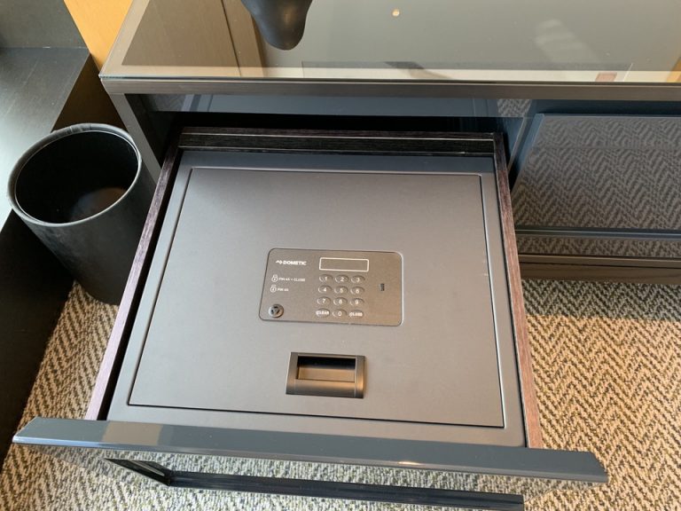 セーフティーボックス(閉じた状態)