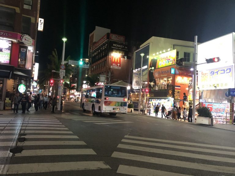 街の様子(夜)