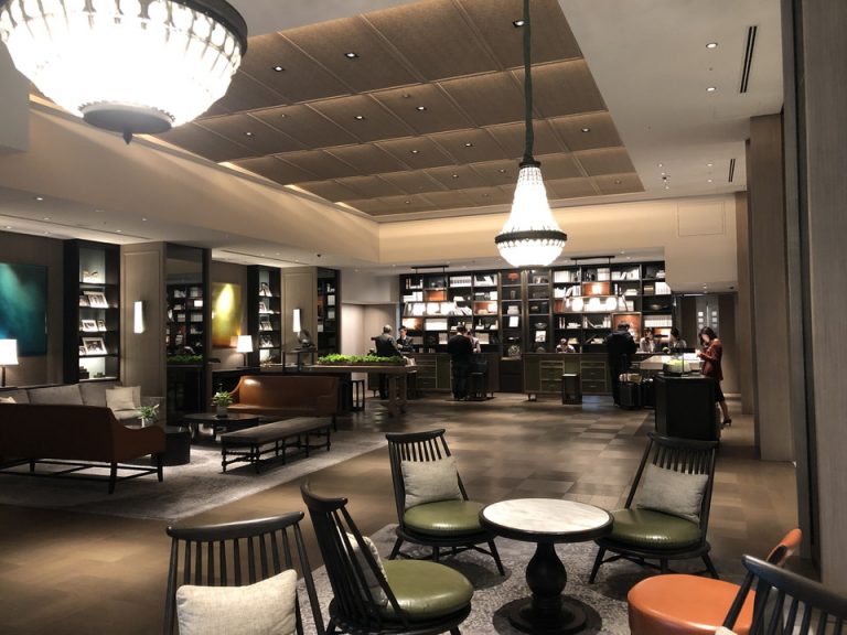 フロントロビー(1)