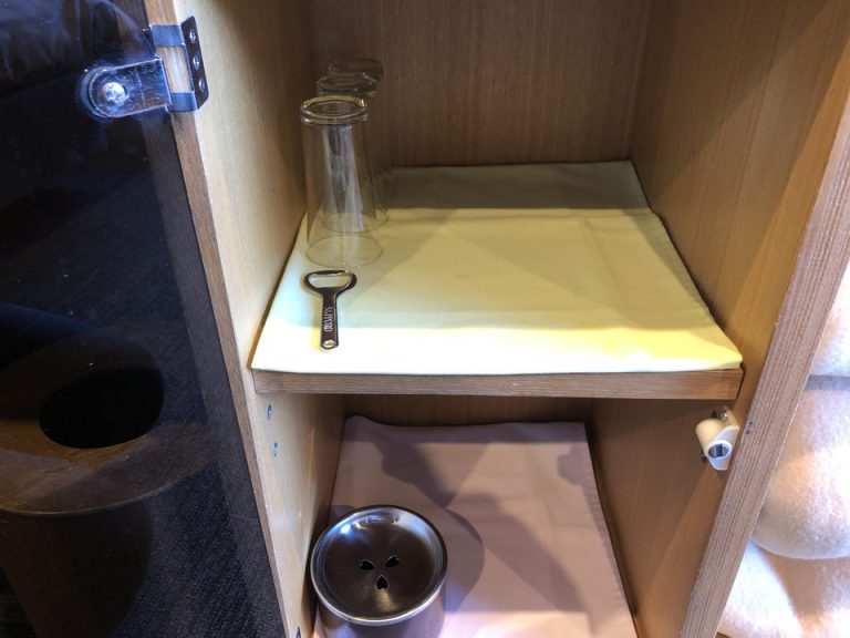 グラス、カップ