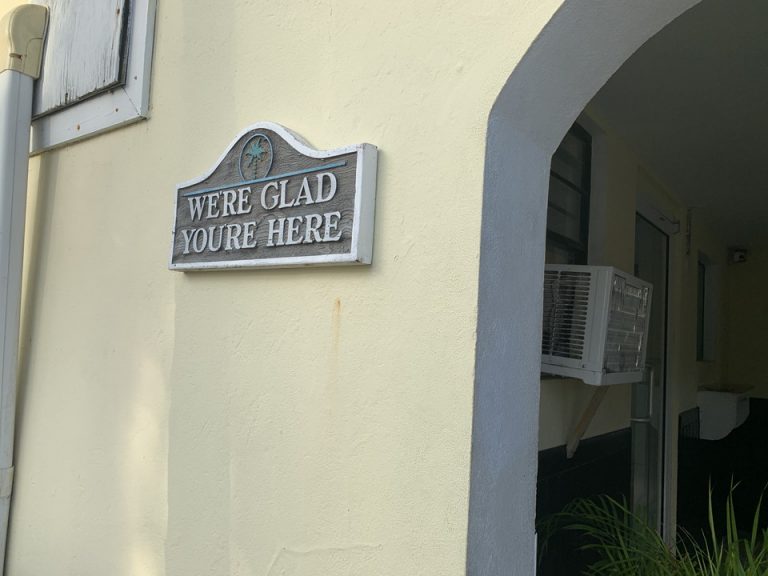 エントランス外観。ホテルの入口です。少しわかりにくいかもしれません。