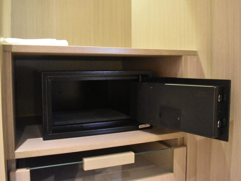 セーフティボックス開けた状態