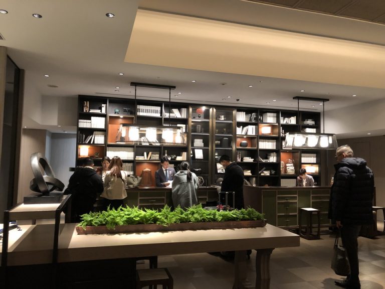 フロントカウンター(1)