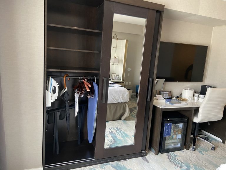 クローゼット(左側