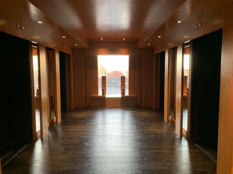 エレベーターホール客室階