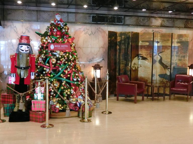 フロント クリスマスツリー