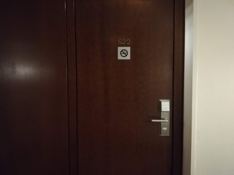 客室入口外観ドア