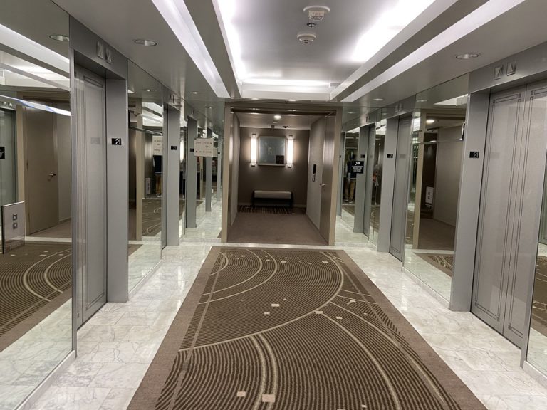 エレベータホール