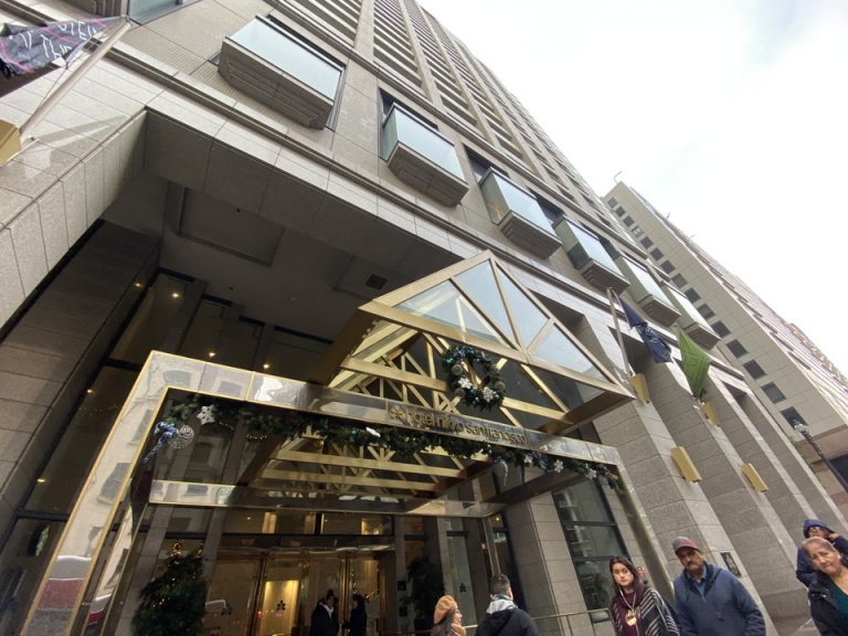 エントランス外観