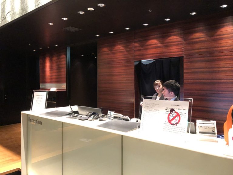 フィットネス フロントのみ撮影許可もらえました