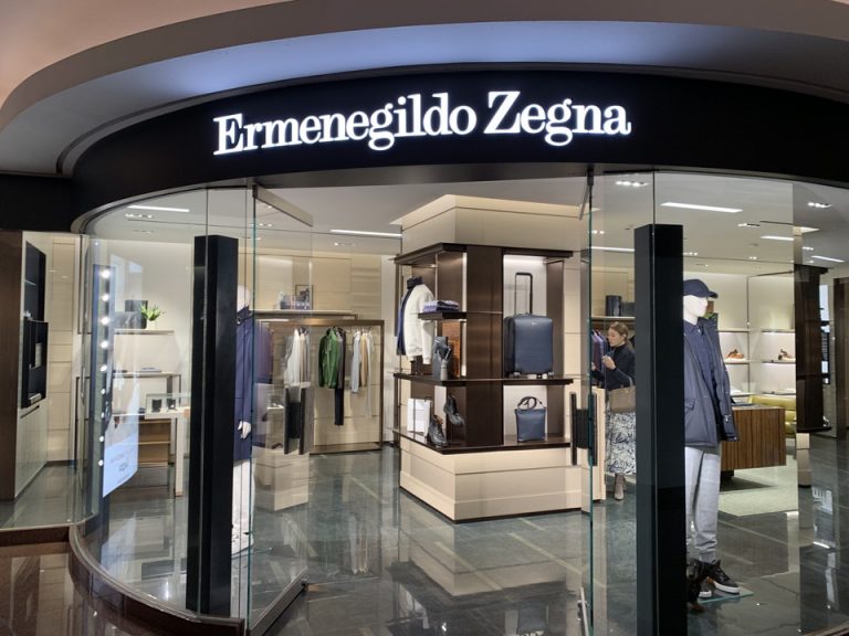 ショップ外観02