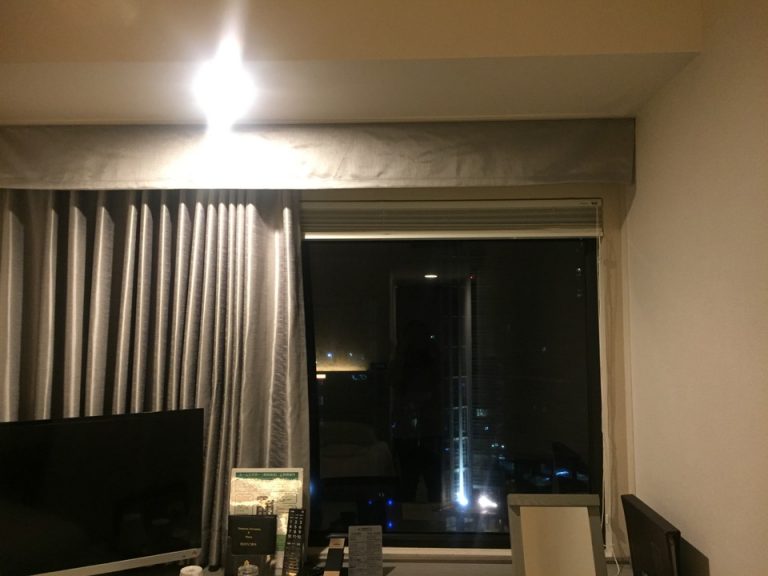 客室窓